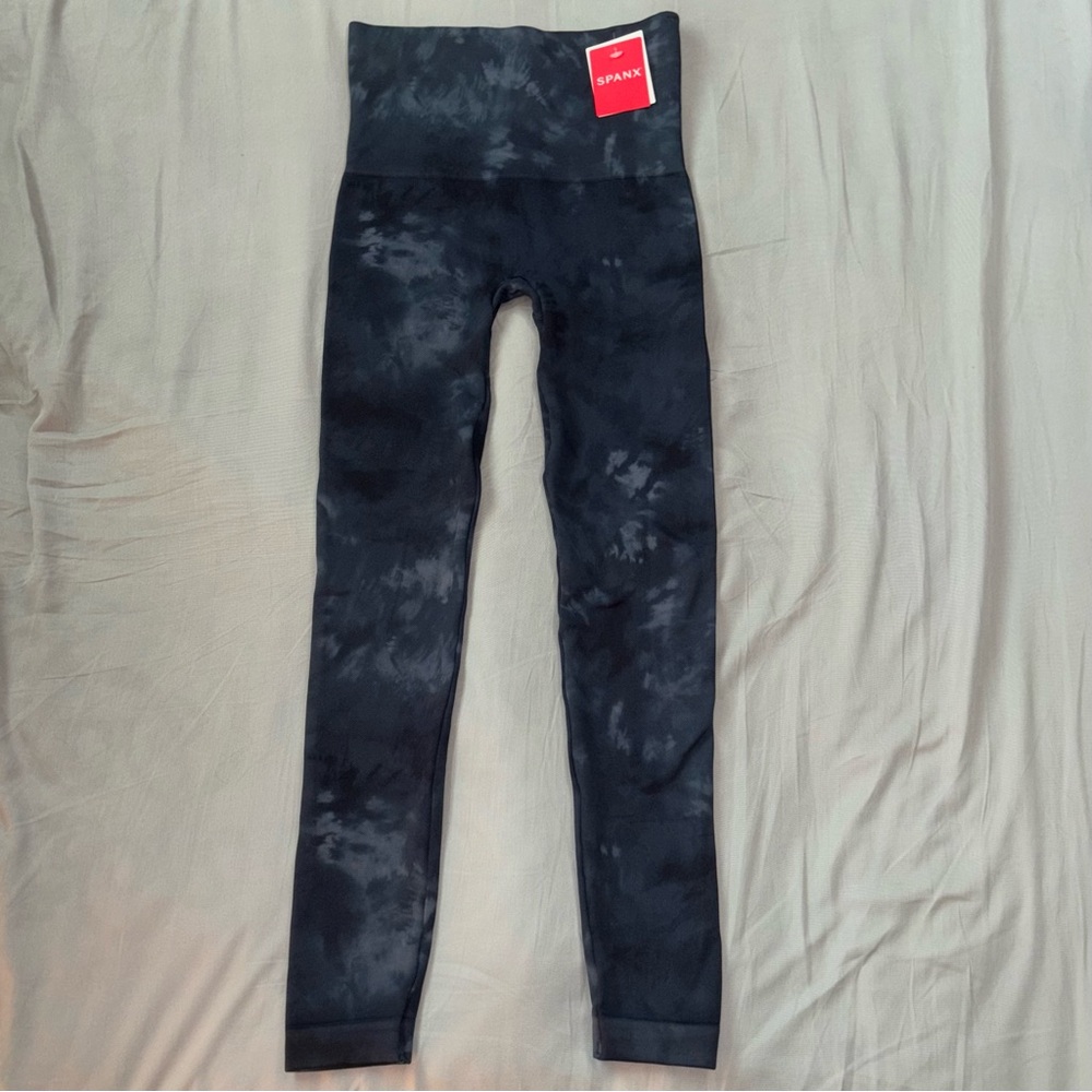 SPANX Deep Blue Tie Dye High Rise Leggings - Picture 2 of 10